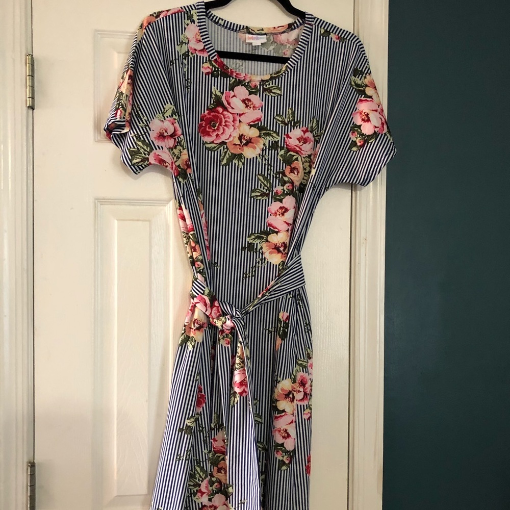 NWOT LuLaRoe Marly dress, sz xL pockets and belt